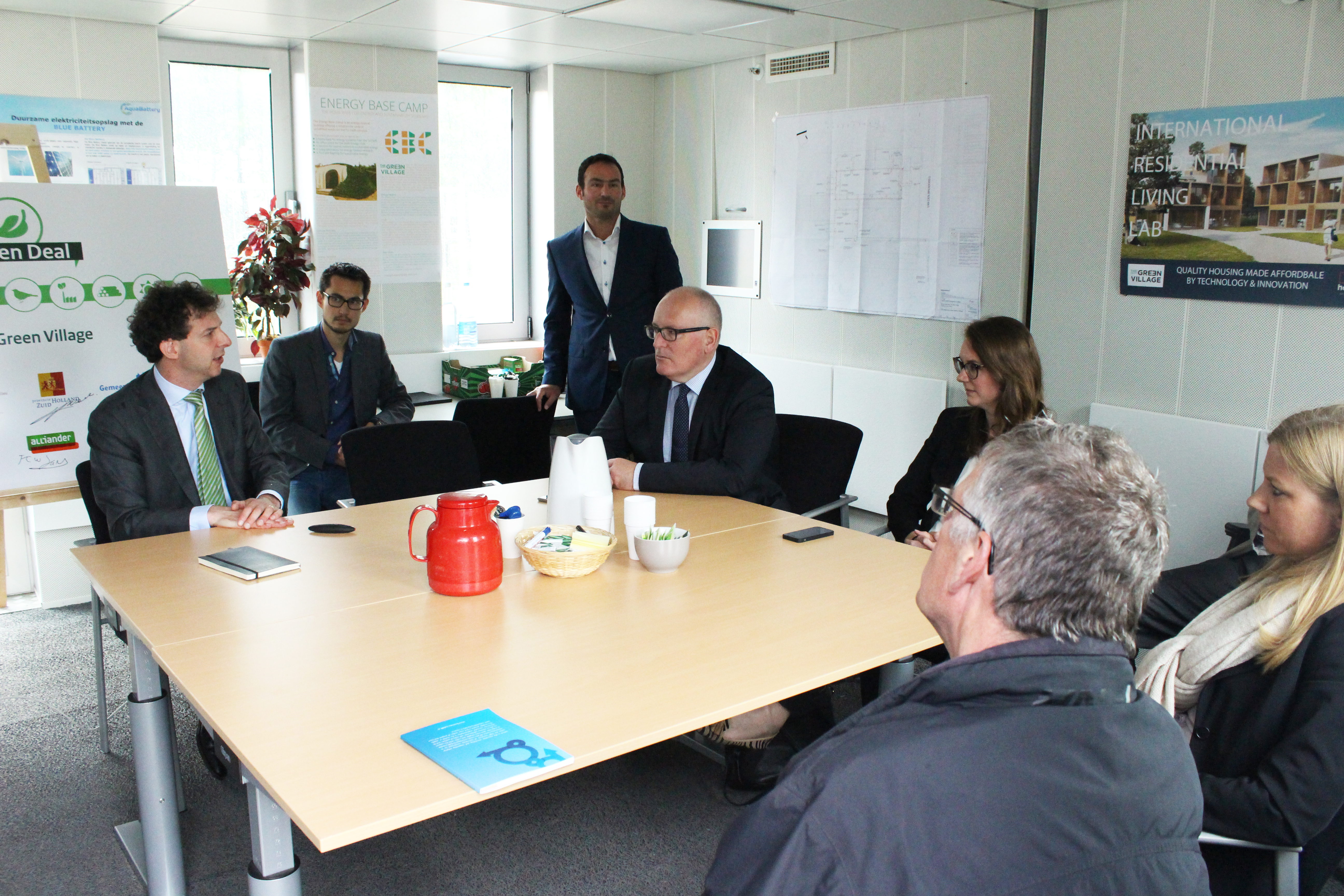 Round table with Frans Timmermans at The Green Village